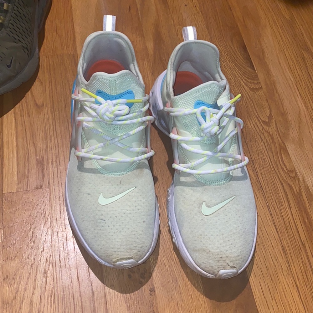 Nike react